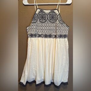 NWT Blu Pepper 'Old Town Dress size L Ivory & Blue Embroidered Smocked Boho Mini
